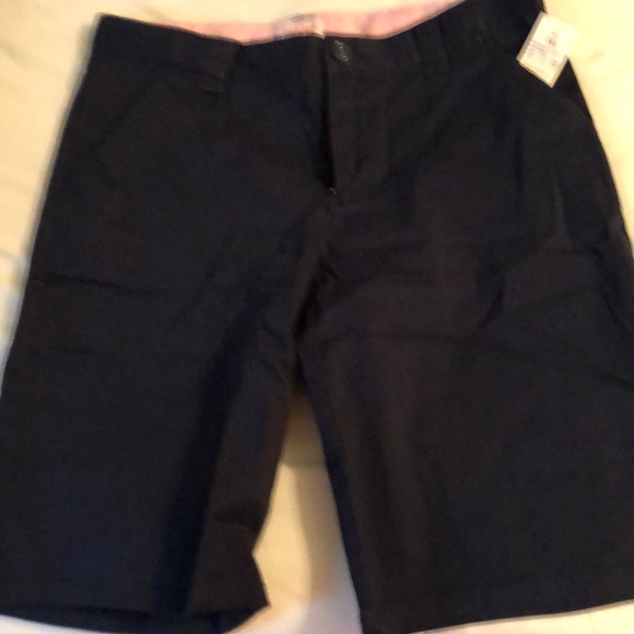 Girls size 16 Navy shorts NWT - Picture 1 of 2